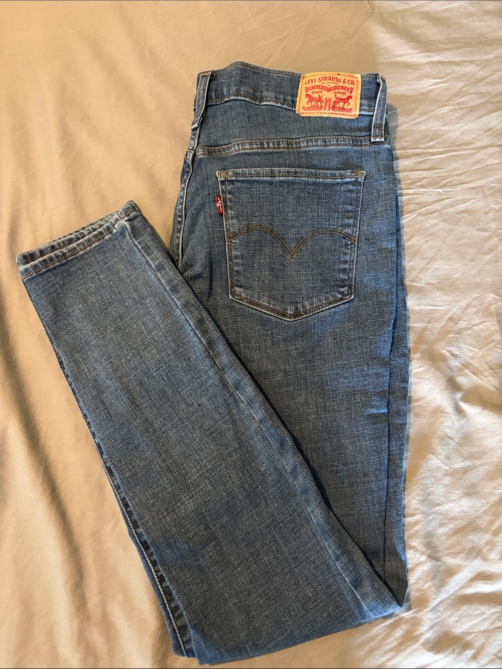 Levi's Women's Light Blue Skinny Jeans